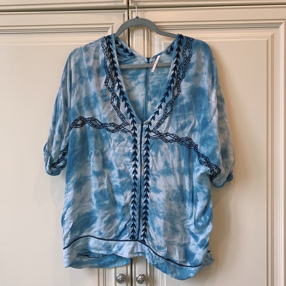 Flowy Free People tie-dye tunic